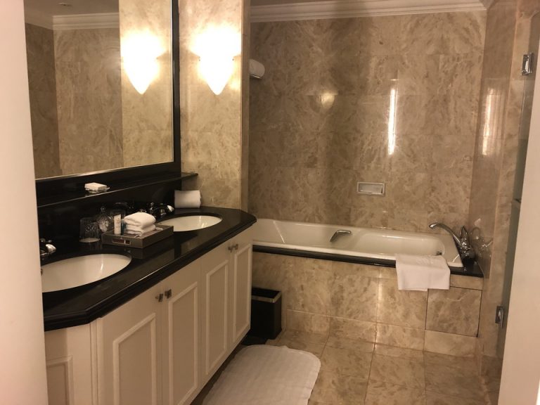 メインバスルーム