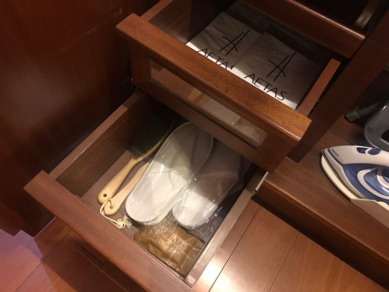 クローゼットの中