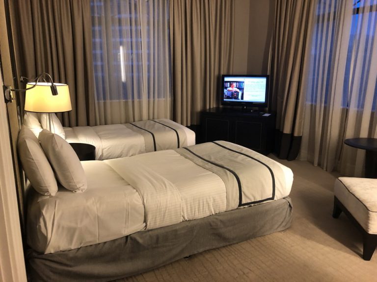 ダブルベッドルーム