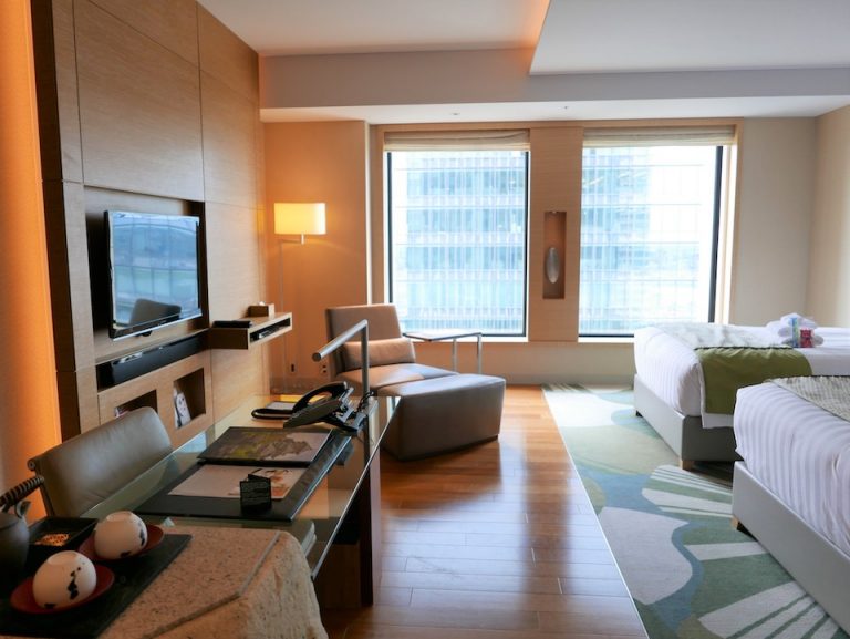 客室全体(窓方向)