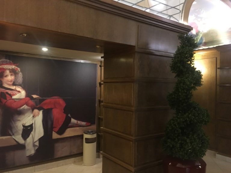 エントランスホール7