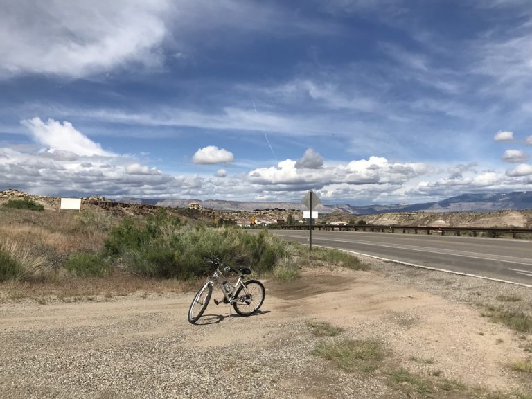 マウンテンバイクで散策