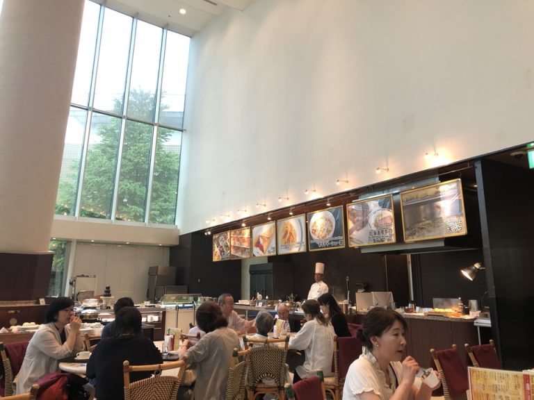 ビュッフェレストラン ランチ利用 内観(1)