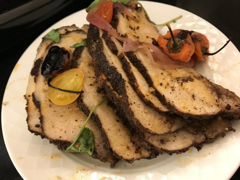 毎日楽しみだった夕方のシェフが作るディナーこの日はとてもジューシーなポークでした