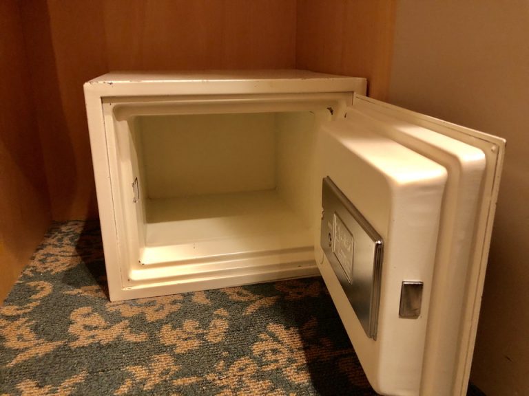 金庫開いてる状態
