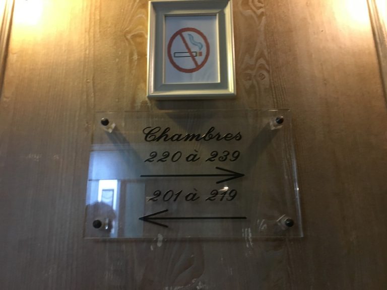 廊下・ルームNo掲示