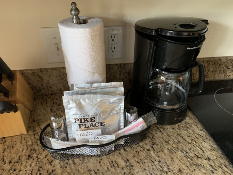 ミニバー・カフェコーナー