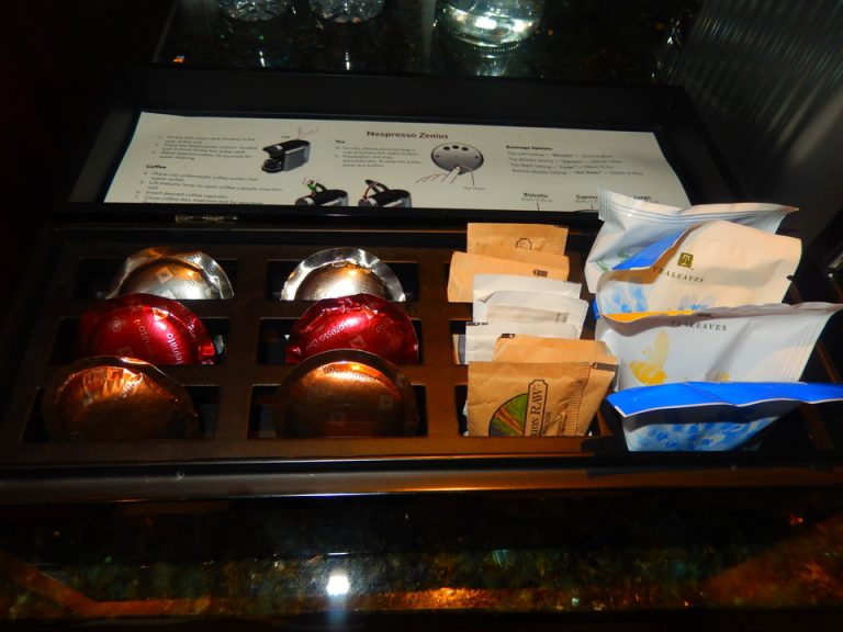 ミニバー・カフェコーナー(1)