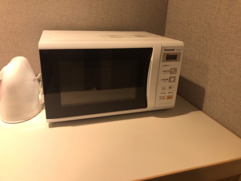 電子レンジ(ランドリー内)