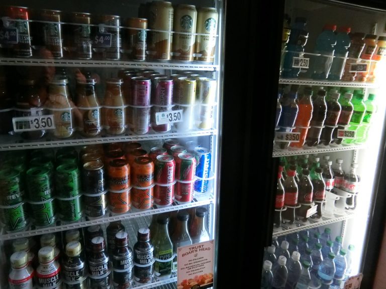 フロント横簡易コンビニ