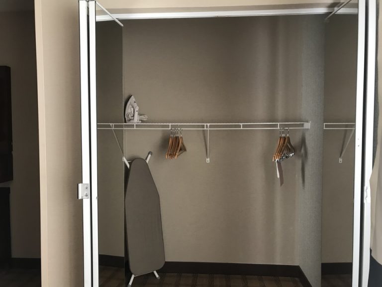 充分すぎる広さのクローゼット