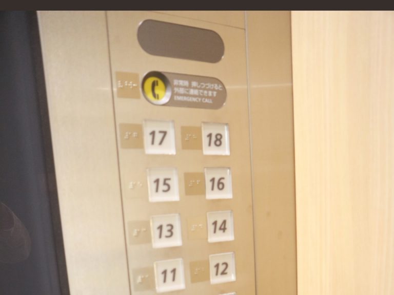エレベーターボタン (1)