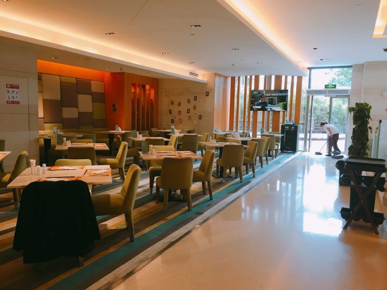 朝食会場 客席