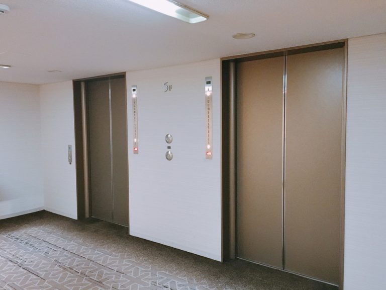 客室階エレベーター