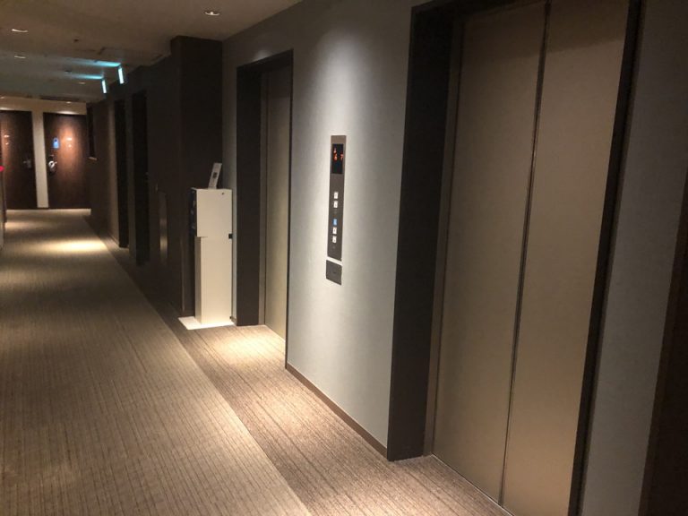 客室階エレベーター