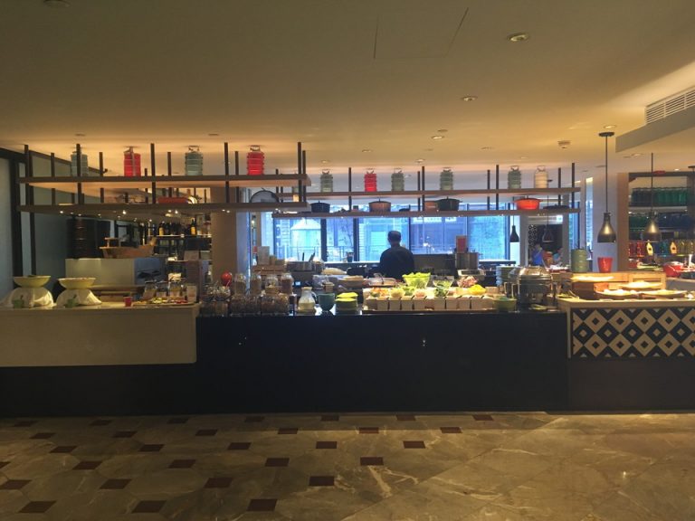 朝食ビュッフェ(1)