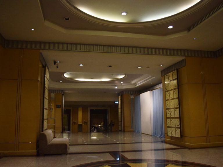 17Fレインボーホール入り口