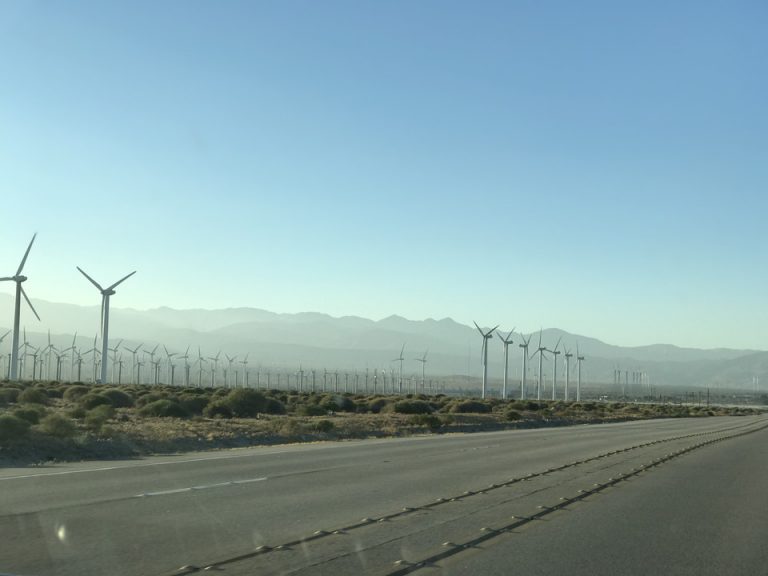 ホテルにアクセスする途中はこのように滅多に見れない風景が広がっていました