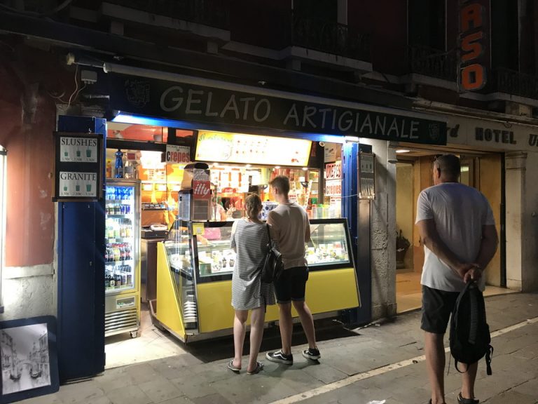 徒歩5分圏内のスーパー (3)