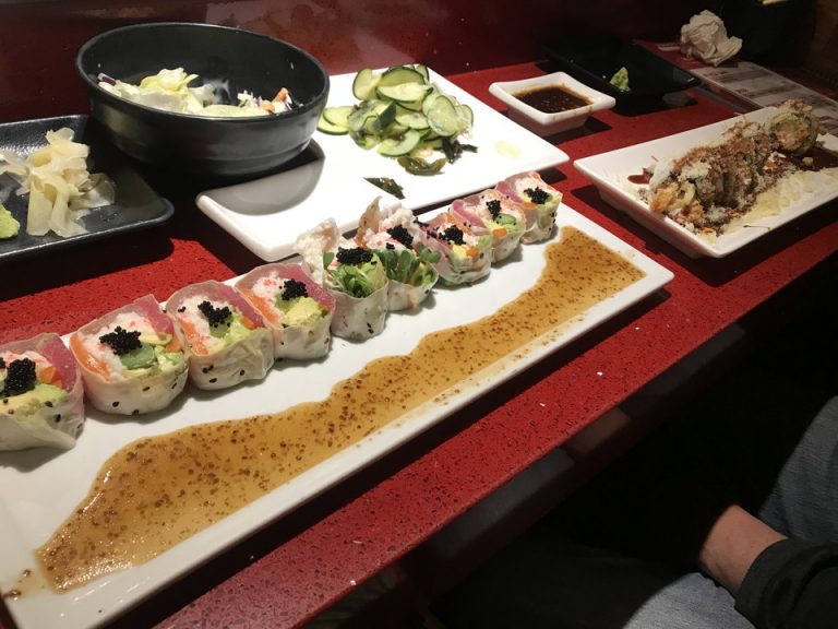 ジムでトレーニングの後のプロテインロールに旦那はシュリンプクランチーロール