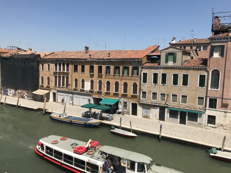 ホテルからの眺望 (4)