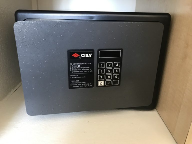 客室 セキュリティーボックス