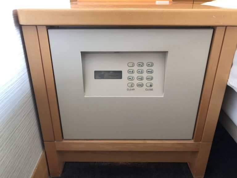 セーフティーボックス(閉じた状態)(2)