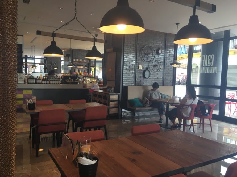 1階カフェレストランバー(1)