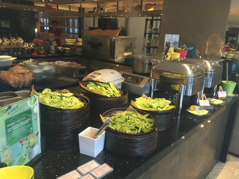 朝食ビュッフェ屋台鍋