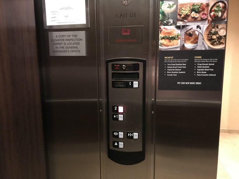 エレベーターボタン