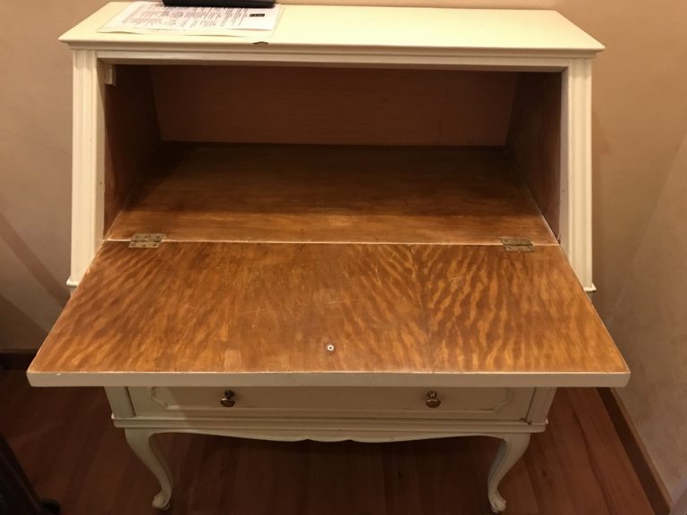 客室 タンス中身