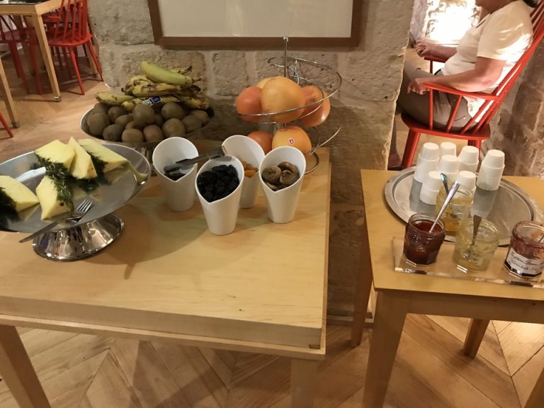 朝食会場 食事一部