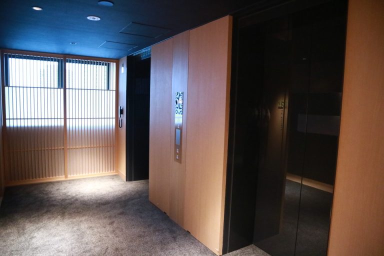 16階エレベーターホール(1)