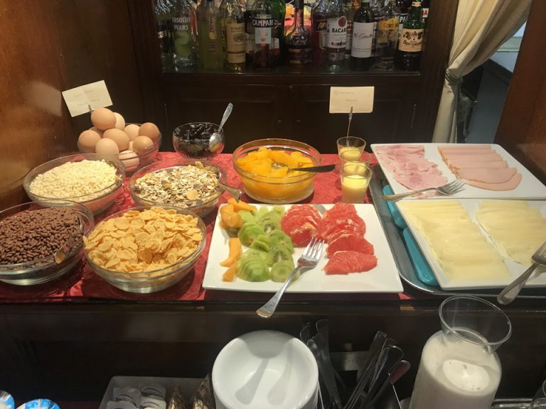 朝食メニュー (3)