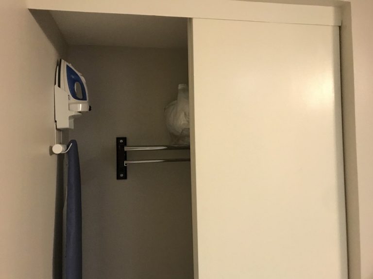 リビング側のクローゼット