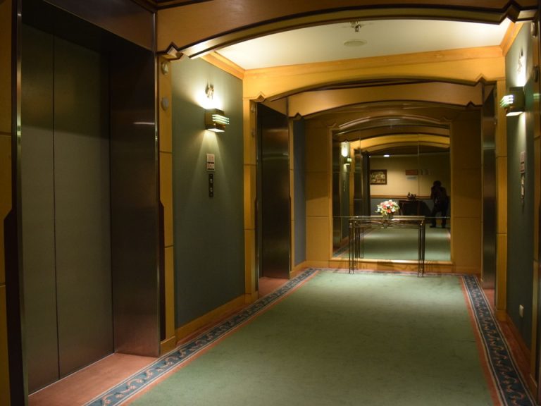 エレベーターホール客室階