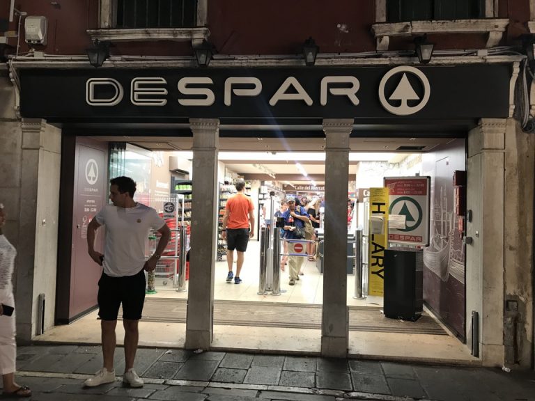 徒歩5分圏内のスーパー (4)