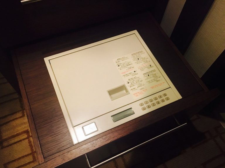 セーフティーボックス(閉じた状態)