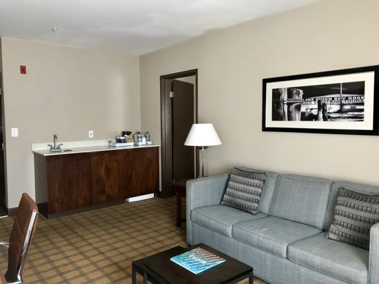 ソファーデスクなど