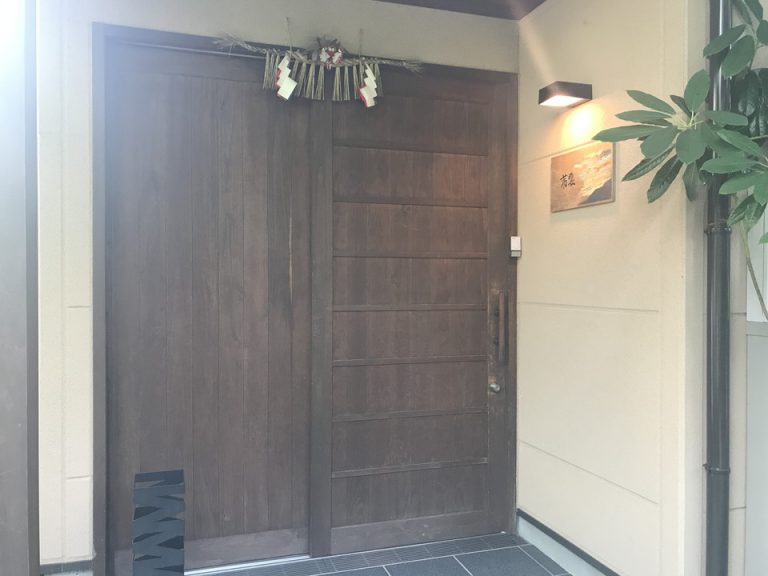 客室入口外観ドア