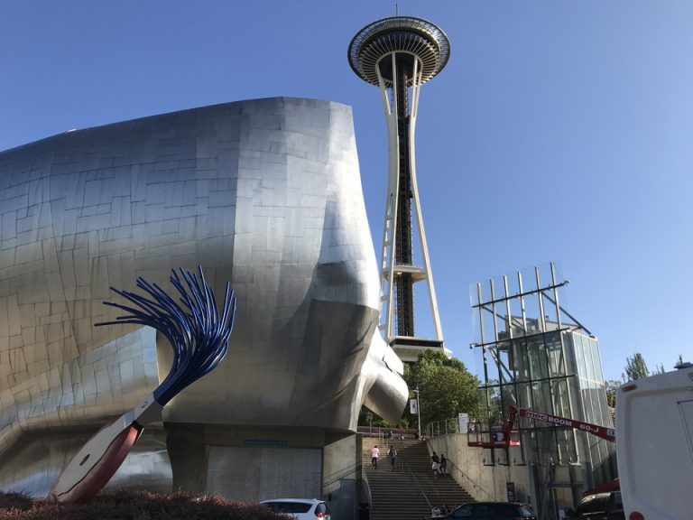 ホテルからスペースニードル回も徒歩で行けたのがびっくりしました