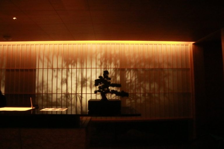 フロントカウンター