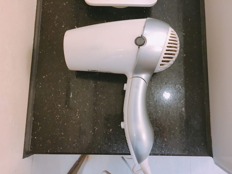 ヘアドライヤー