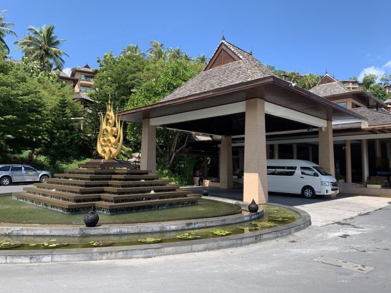 エントランス外観