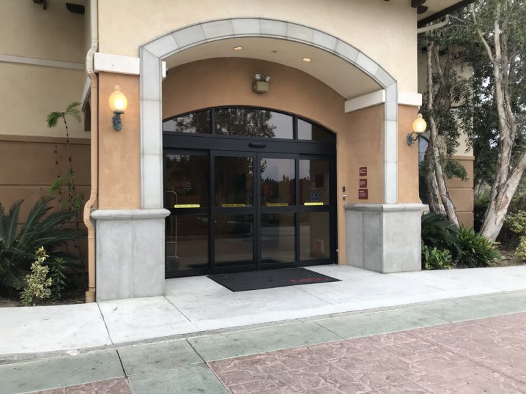 エントランス(1)