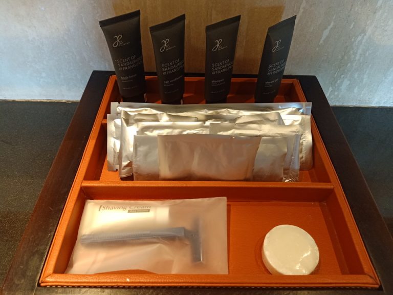 バスルーム(アメニティ1)