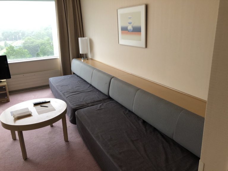 ソファー(簡易ベッド)