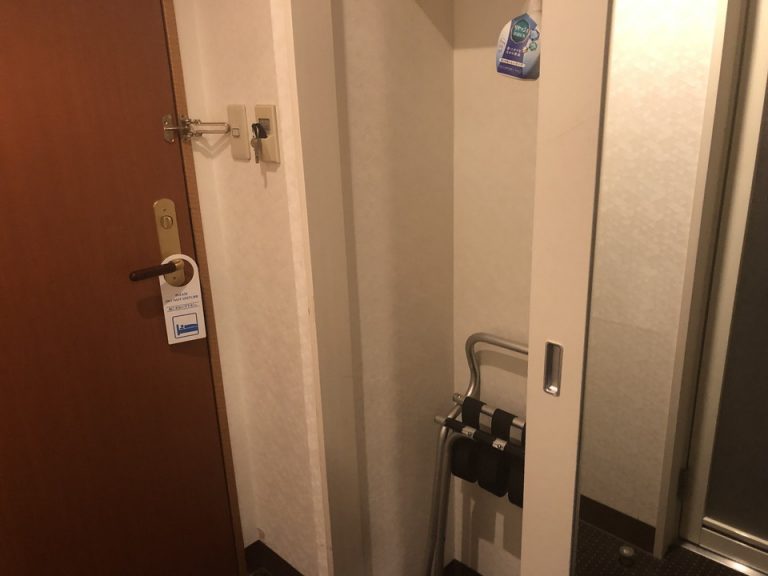 クローゼット内