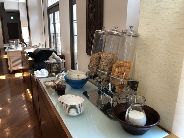 朝食は洋食をチョイス ビュッフェスタイル