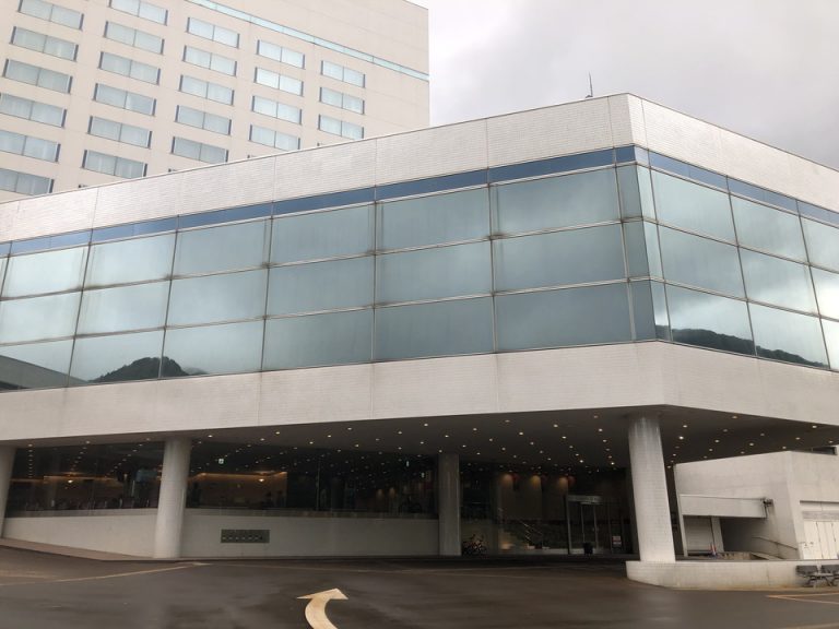 建物全体(フロントのある4号館)※夏季は5号館と6号館はクローズです。(2)